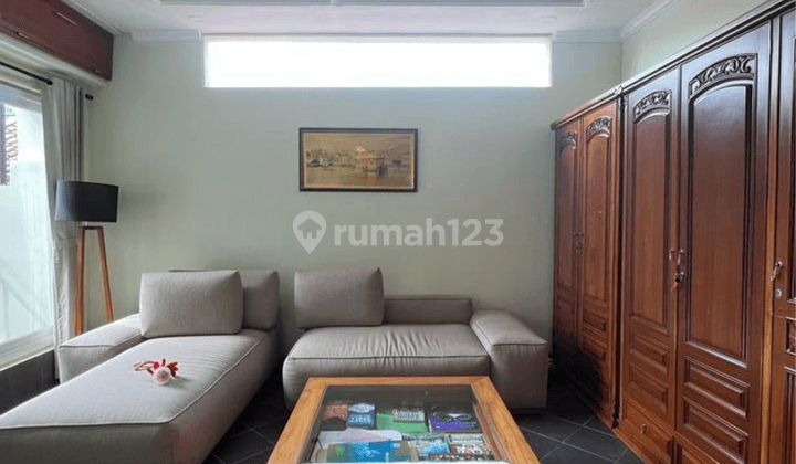 Rumah dalam komplek exclusive puri cinere depok 2