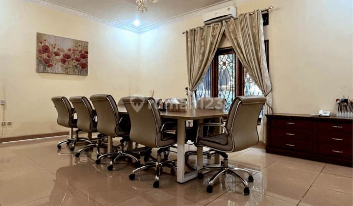 Rumah lokasi tenang jalan lebar di senopati kebayoran baru 3