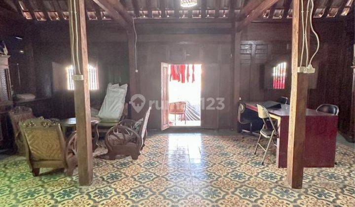 Rumah lokasi strategis cocok untuk usaha di senopati 2