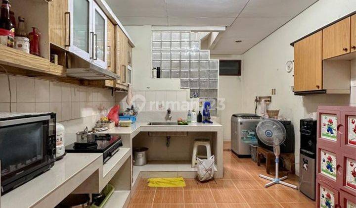 Rumah siap huni lokasi strategis di Green garden jakbar 2