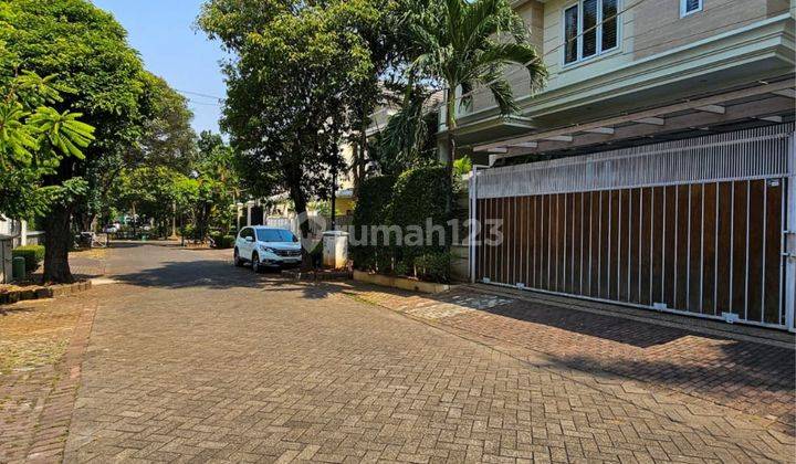 Rumah siap huni lokasi strategis di pondok indah 1