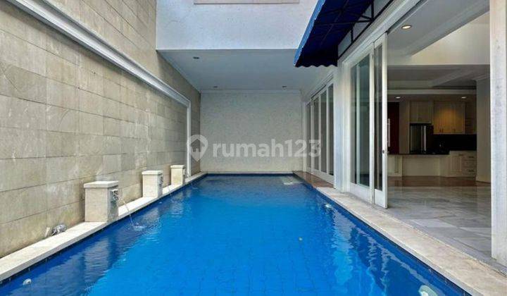 Rumah modern siap huni di kebayoran baru 1