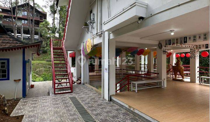 Villa murah modern lahan luas di puncak bogor 1