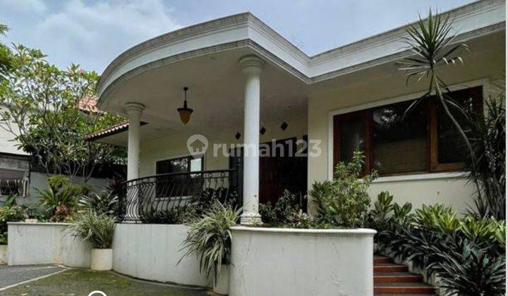 Rumah murah lokasi strategis di kebayoran baru 1