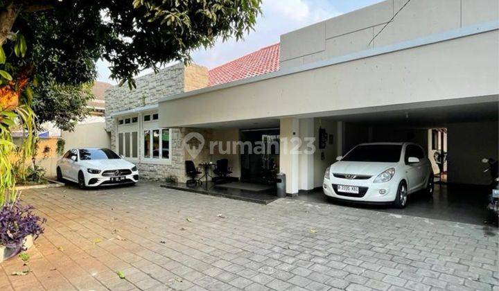 Rumah siap huni di kebayoran baru 1