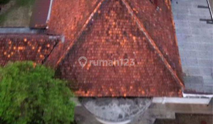 Rumah lama hitung tanah di kebayoran baru 2