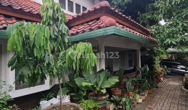 Rumah lingkungan asri siap huni di lebak bulus 1