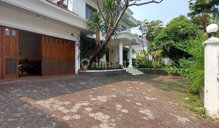 Rumah modern siap huni di kemang jaksel 1