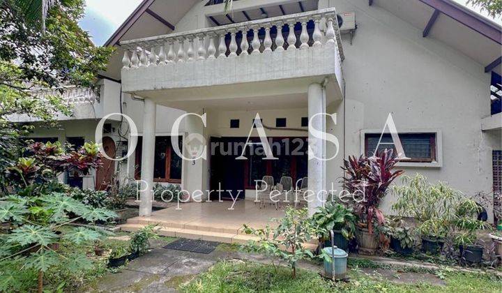 Rumah tua area komersial di kebayoran baru 2