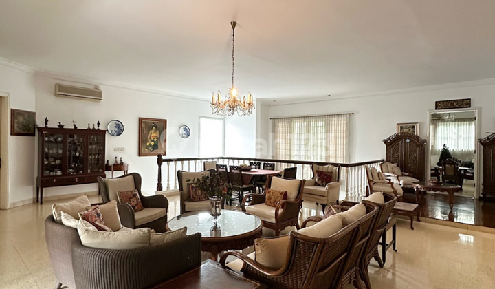 2-Story Well-Maintained House Ready to Live In Wide Row Street at Simprug Golf 2