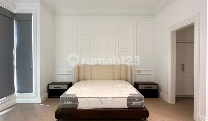 Brand New Luxurious American Classic House in Menteng, Central Jakarta 2