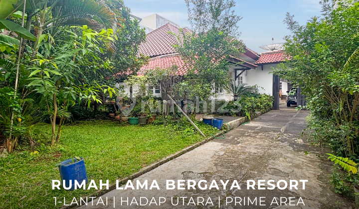 Rumah Lama Terawat 1 Lantai Hadap Utara Prime Area Kebayoran Baru