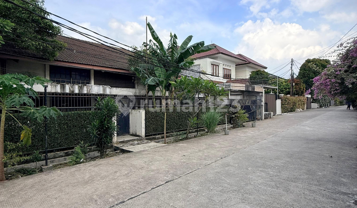 Rumah Hitung Tanah Posisi Hoek Hadap Selatan Arteri Pondok Indah 2