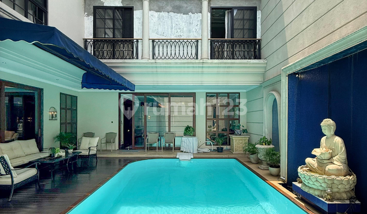 Modern Luxury 3.5-Story House in Elite Cempaka Putih Area 2