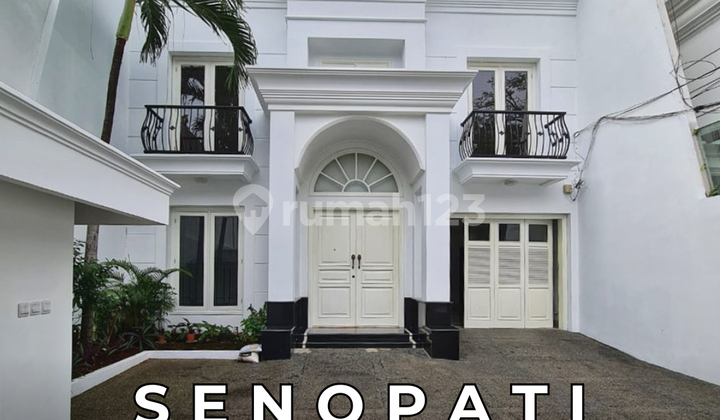 Rumah Modern Klasik Mewah 2 Lt. Hadap Selatan di Senopati