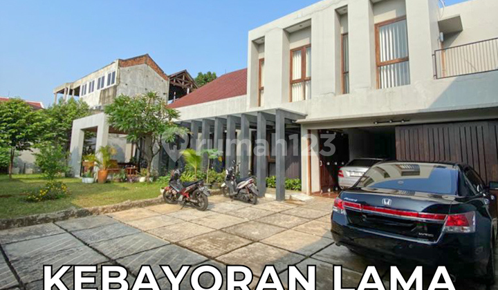Rumah Terawat Dalam Komplek Lokasi Strategis di Kebayoran Lama