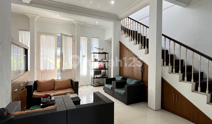 Rumah Modern Tropis 2 Lt. Semi Furnished di Ragunan - Jagakarsa 2