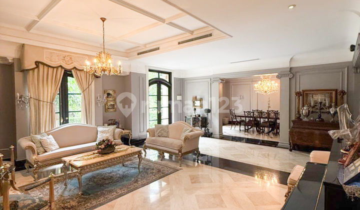 Rumah Mewah Klasik Eropa Posisi Hook Dalam Komplek Elite di Tebet 2