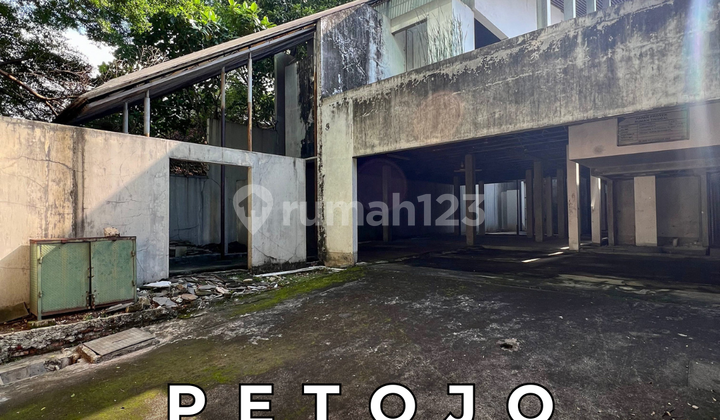 Rumah On Progress 70% Harga Dekat NJOP Dalam Komplek di Petojo Rumah On Progress 70% Harga Dekat NJOP Dalam Komplek di Petojo
