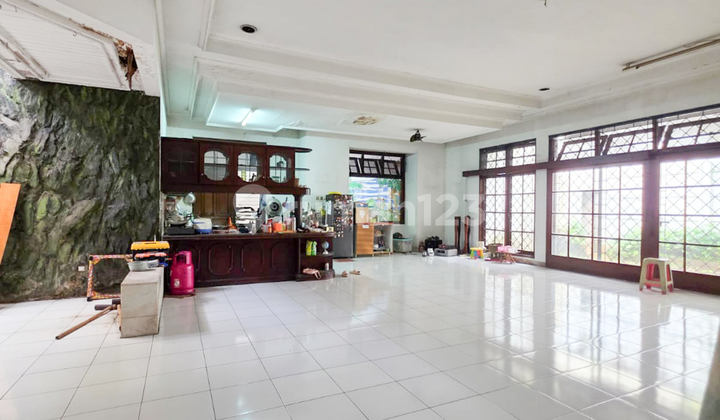 Old 1-Story House Facing East Premium Location Selong - Senopati 2