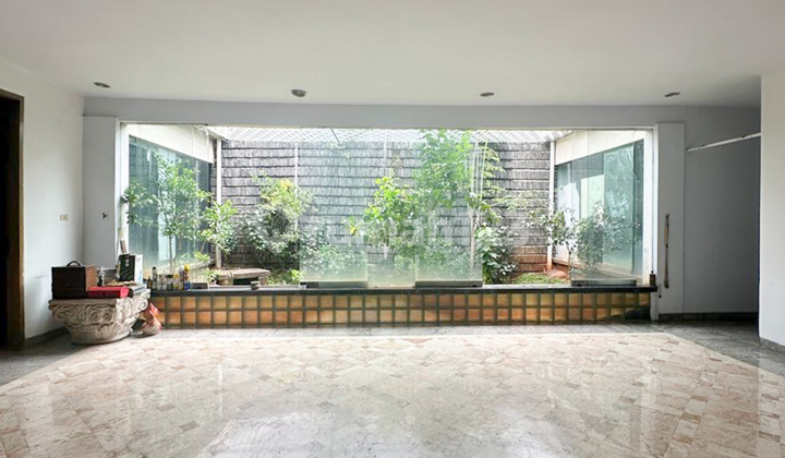 Old 1-Story House Facing North Behind Hero Permata Hijau 2