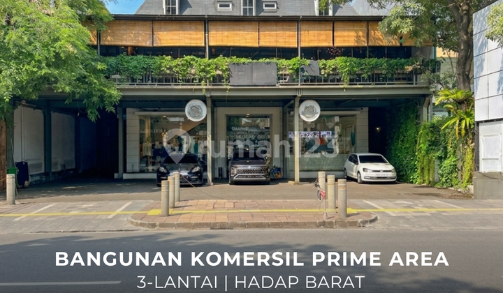 3-Story West-Facing Commercial Building on Kemang Raya 3-Story West-Facing Commercial Building on Kemang Raya