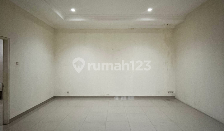Rumah Terawat Murah 2 Lantai Strategis di Ulujami - Pesanggrahan 2