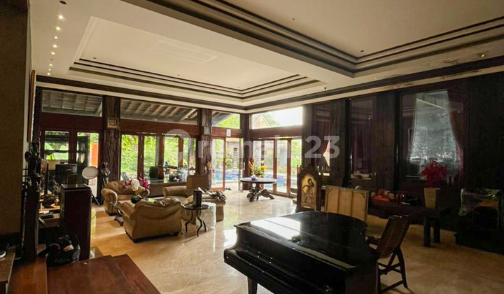 Luxurious Tropical Balinese House Hadap Selatan di Cilandak 2