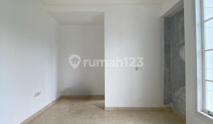 Luxurious Brand New House American Classic 3 Floors in Kemang 2