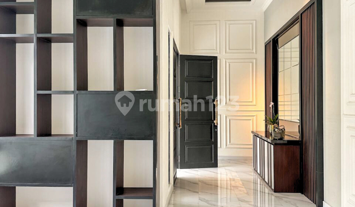 Brand New House American Classic House 1 Lantai di Cilandak 2