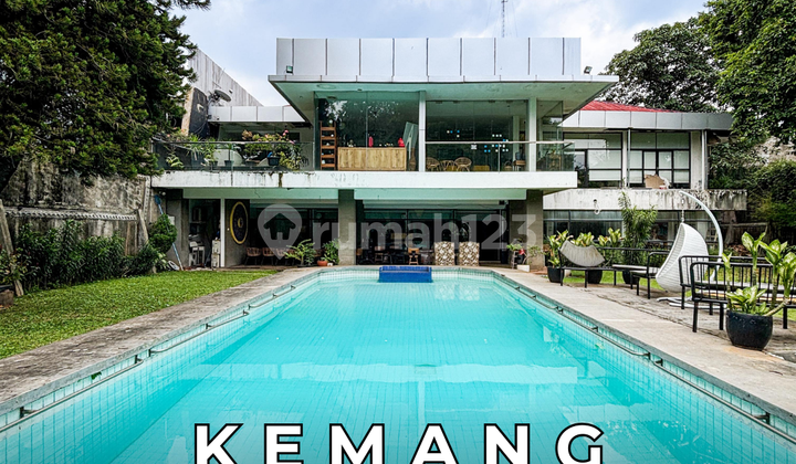 Bangunan Komersil 2 Lantai Lahan Luas Ada Swimming Pool di Kemang Bangunan Komersil 2 Lantai Lahan Luas Ada Swimming Pool di Kemang