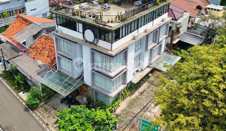 Exclusive Boarding House with 19 Rooms, 3 Floors + Rooftop in Bendungan Hilir. 2