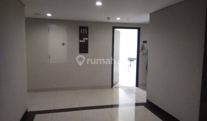 Dijual cepat apartemen fullfurnish di Lippo Cikarang, Bekasi 2