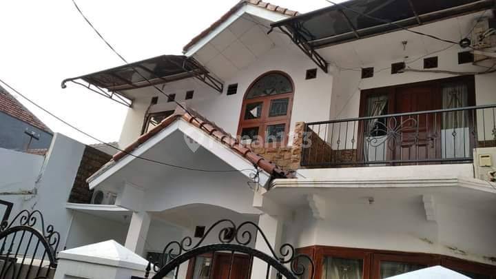 Dijual Rumah 2 Lantai. Rumah di Jakarta Selatan - Pancoran Tebet Barat Dalam 1