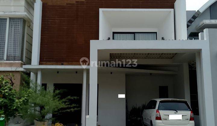 Rumah Modern Minimalis 3 Lantai Royal Residence Surabaya SHM 1