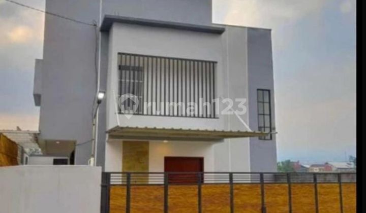 DIJUAL RUMAH DEKAT ALUN ALUN BATU,LESTI UTARA BATU DIJUAL RUMAH DEKAT ALUN ALUN BATU,LESTI UTARA BATU