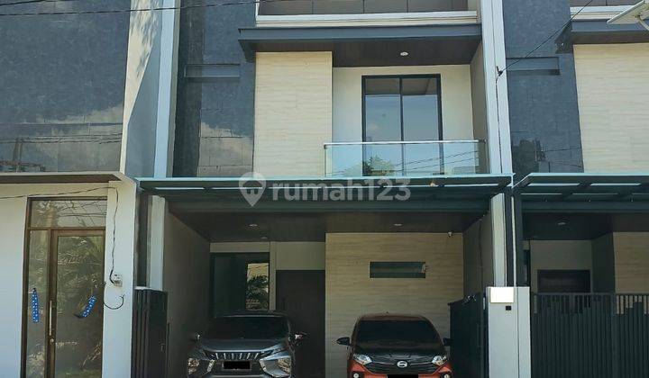 RUMAH BARU 3 LANTAI DUKUH KUPANG TIMUR SURABAYA 1