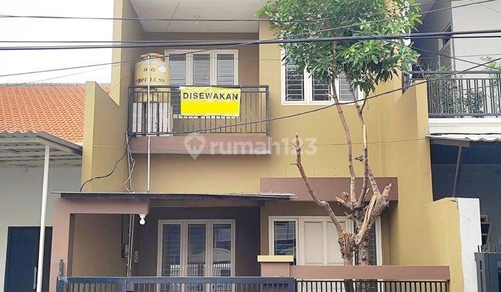 Disewakan Rumah 2 Lantai Strategis di Ngagel Surabaya SHM 1