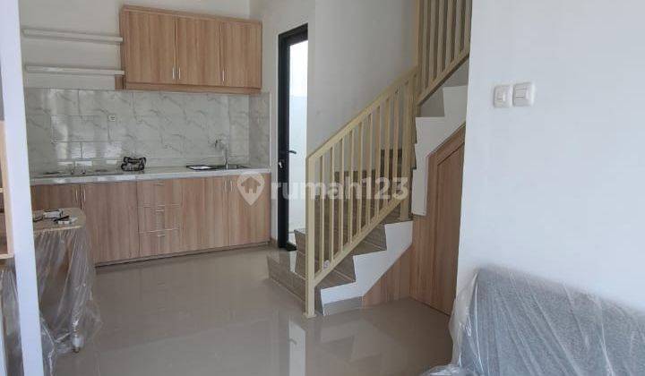 Rumah Split Level Rungkut Modern Surabaya SHM 2