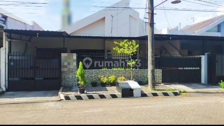 Rumah Bagus Raya Kutisari Indah Surabaya SHM 1