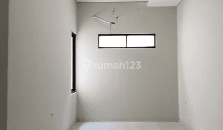 2 Rumah Baru 2 Lantai Tenggilis Mejoyo Selatan Surabaya SHM 2