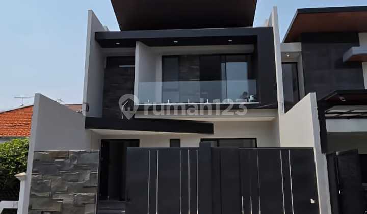 Rumah Baru Siap Huni,Manyar Jaya Surabaya