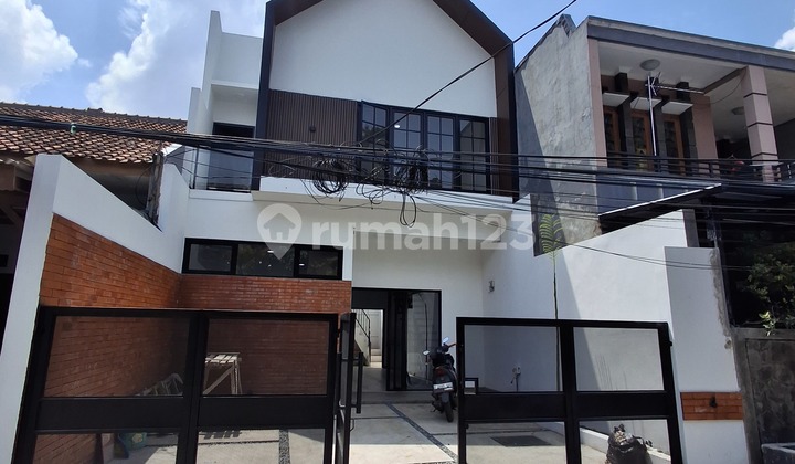 Dijual Rumah ********.antapani ******** Dijual Rumah ********.antapani ********