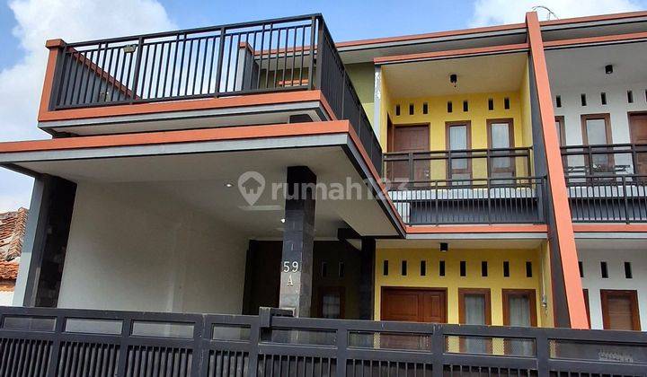 Sewa rumah terawat 2 lantai 4 kamar tidur dekat alun2 cimahi  1