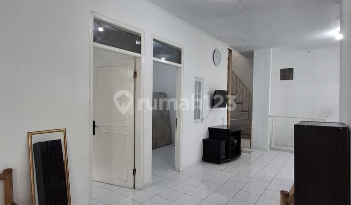 Over Kontrak 11 Bulan Lagi di Komplek Puri.cipageran.indah.2 2