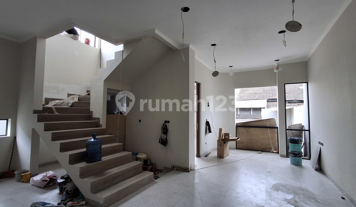 Rumah Industrial Cantik Dekat Gerbang Tol Kopo Bandung bisa KPR 2