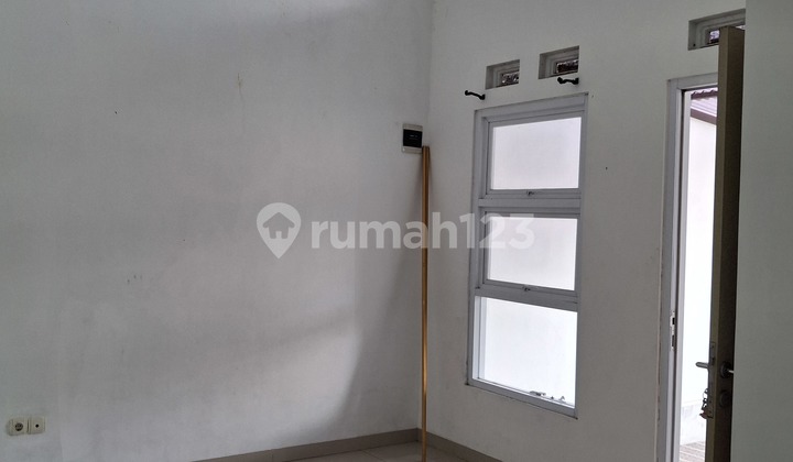 For Rent Well-Maintained House In Permana Cimahi Near City Hall