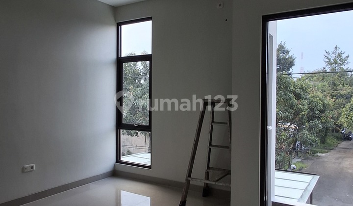 Ready-to-Occupy Modern Minimalist New House in Margahayu, Metro Bandung 2