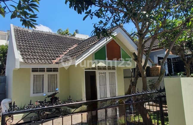 Cheap House for Rent in Cipageran, Cimahi, near the Community Health Center