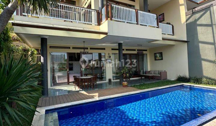 Dijual Town House Mewah Full Furnish Ciumbuleuit Dago Kota Bandung 1